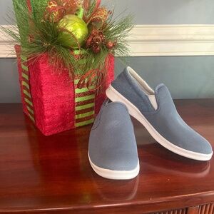 Mens UGG slide On Sneakers